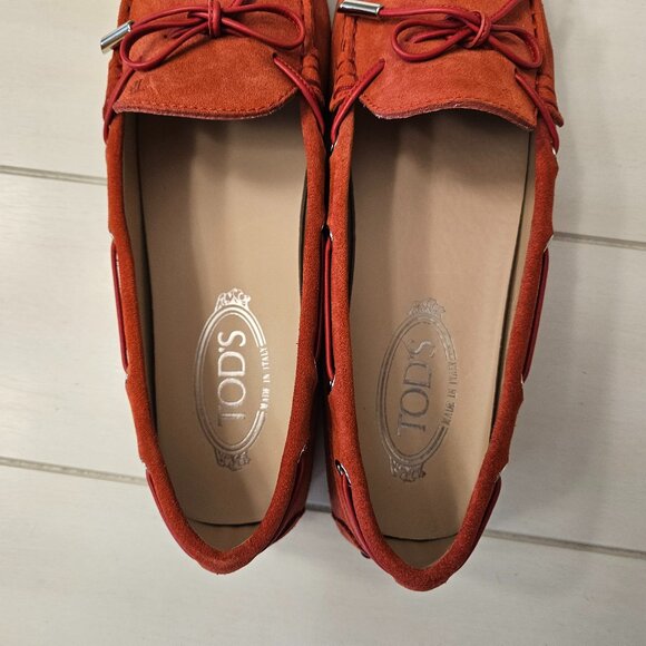 Tod's Red Suede Moccasins - Size 40.5/10.5 US - Picture 5 of 9
